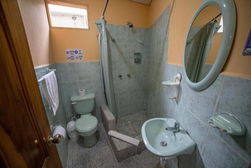 Hostal Gladismar Puerto Villamil Zimmer foto