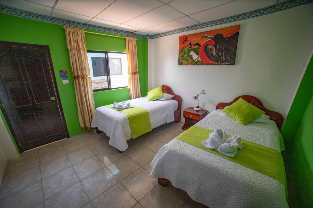 Hostal Gladismar Puerto Villamil Zimmer foto